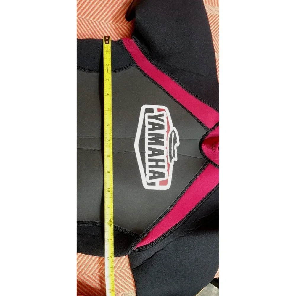 YAMAHA Wetsuit Women's Sz‎ M NEOPRENE Shorty Wet Suit Surf Ocean Swim Black EUC